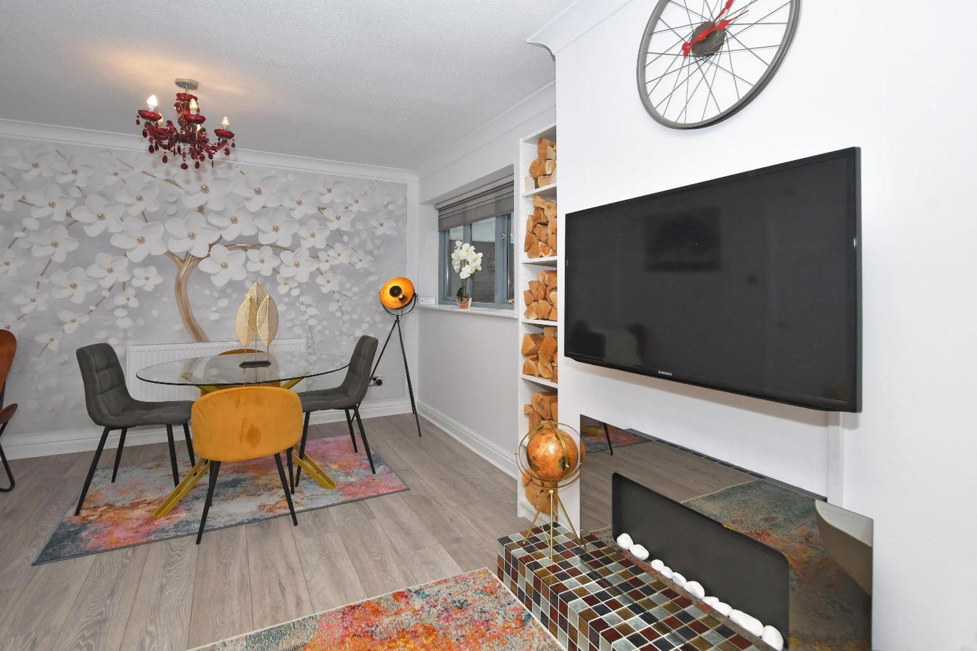 Townhouse @ Aboyne Close Бирмингам Екстериор снимка