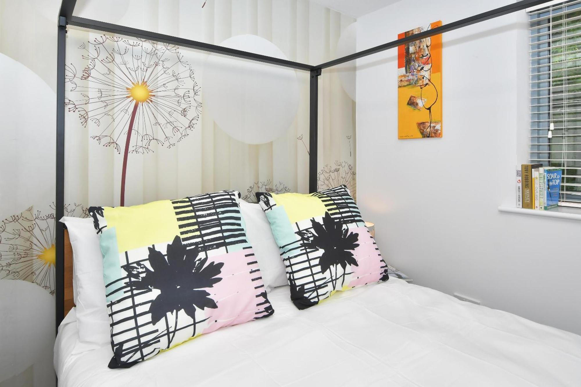 Townhouse @ Aboyne Close Бирмингам Екстериор снимка