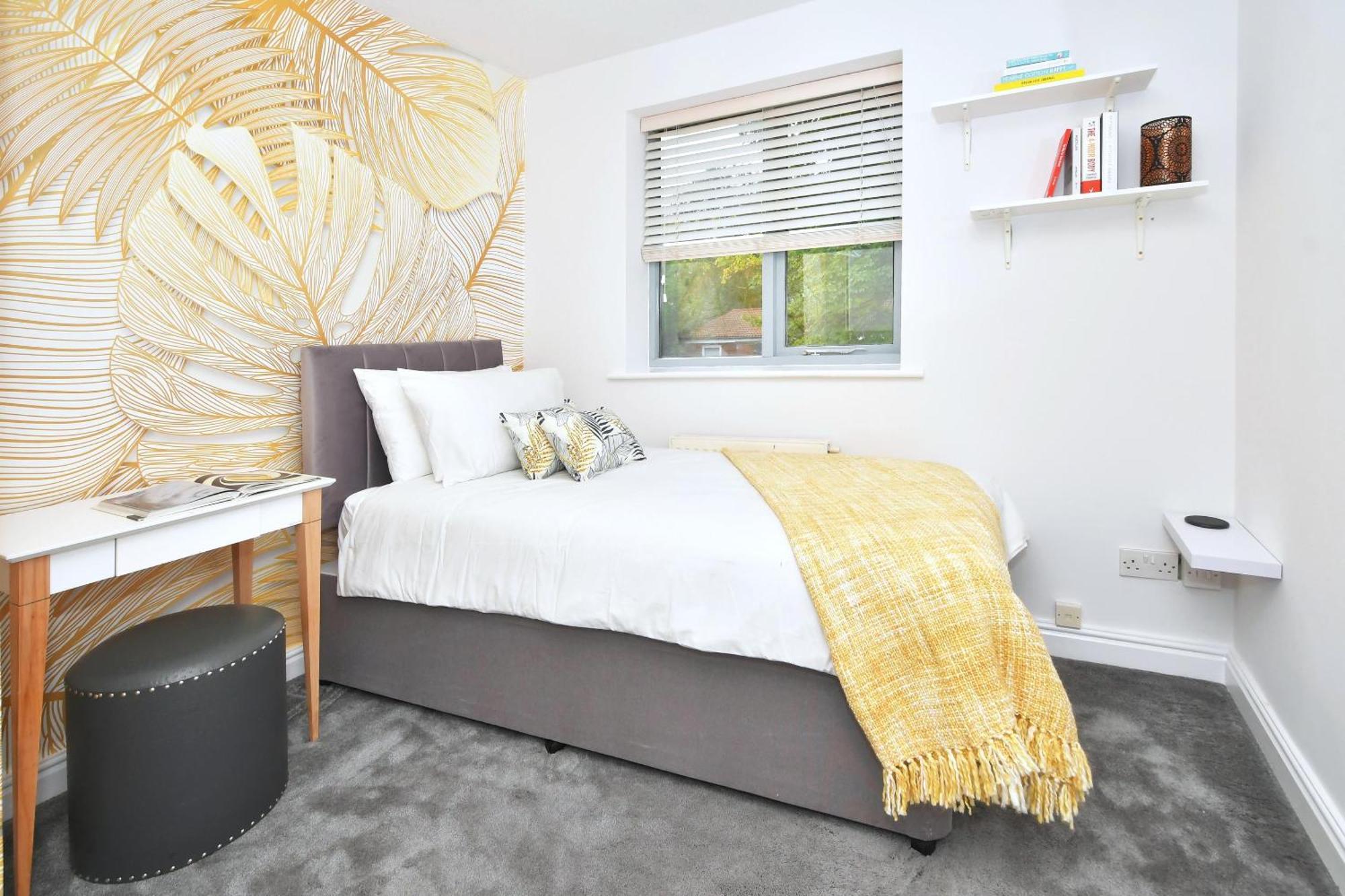 Townhouse @ Aboyne Close Бирмингам Екстериор снимка