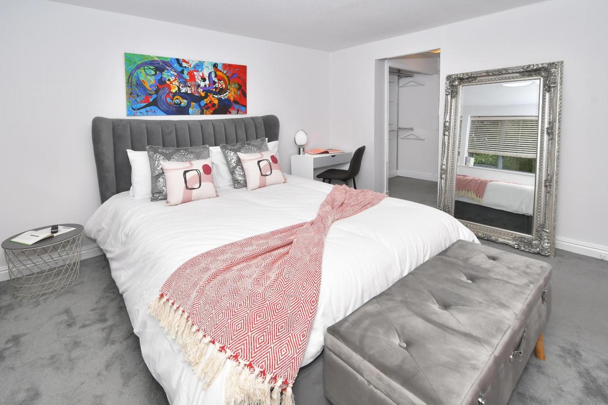 Townhouse @ Aboyne Close Бирмингам Екстериор снимка